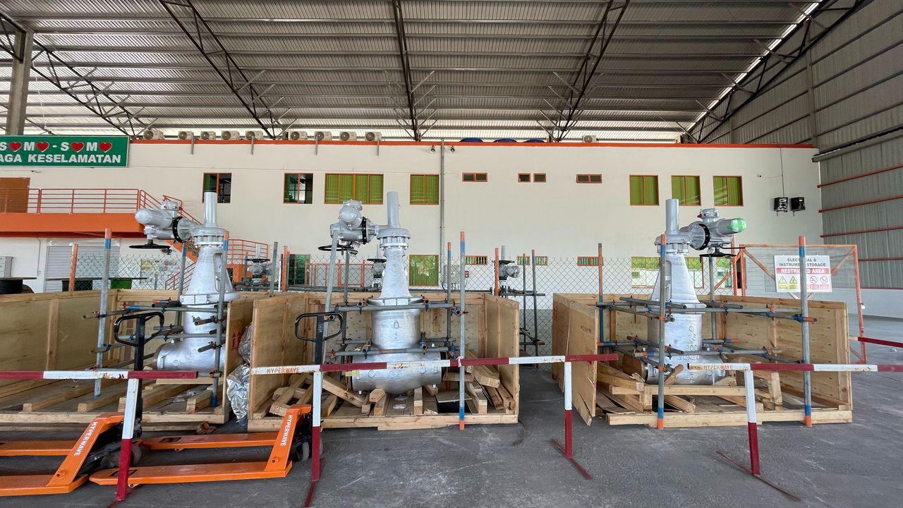 Actuated valves prepared for dispatch